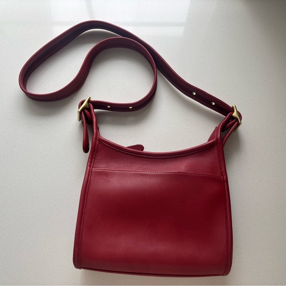 ✨🍒COACH Vintage Legacy Bag in Cherry Red Leather🍒✨ - Picture 2 of 12